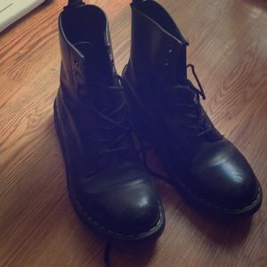 Authentic Doc Martens (Dr. Martens) Air wair